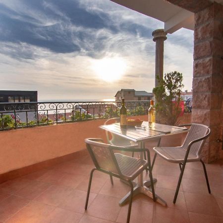 Apartments And Rooms Levantin Inn Sveti Stefan Bagian luar foto