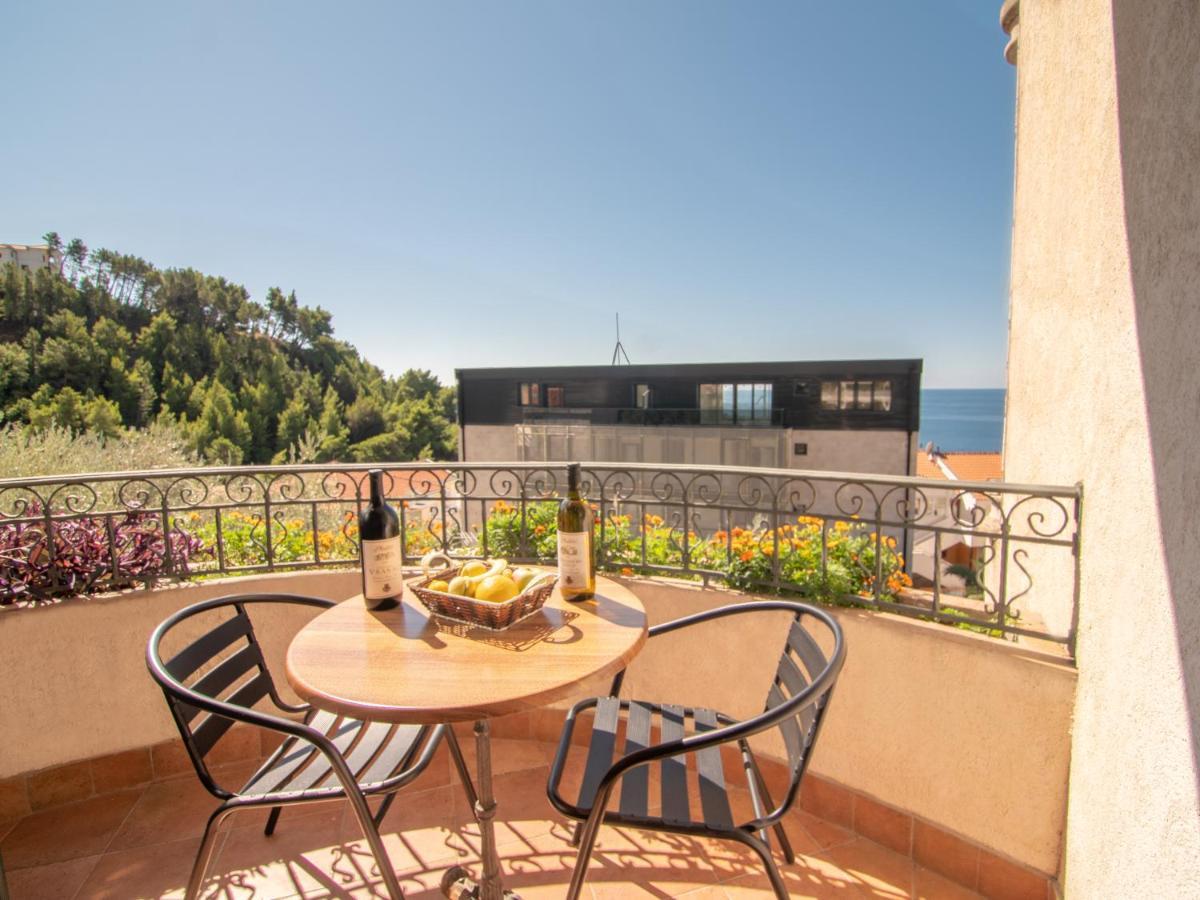 Apartments And Rooms Levantin Inn Sveti Stefan Bagian luar foto