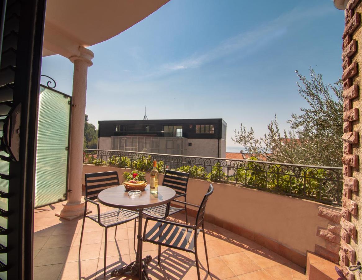 Apartments And Rooms Levantin Inn Sveti Stefan Bagian luar foto