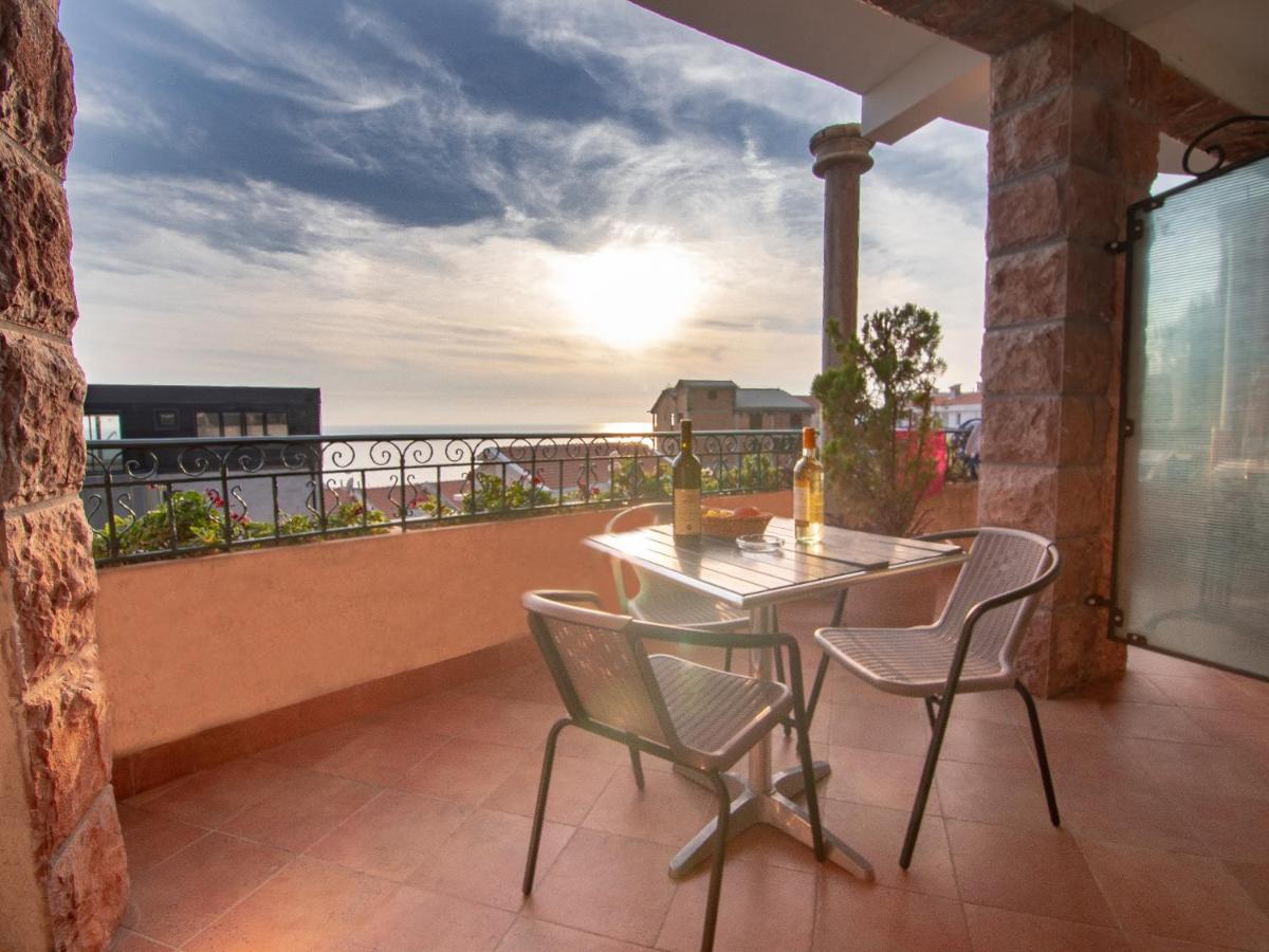 Apartments And Rooms Levantin Inn Sveti Stefan Bagian luar foto