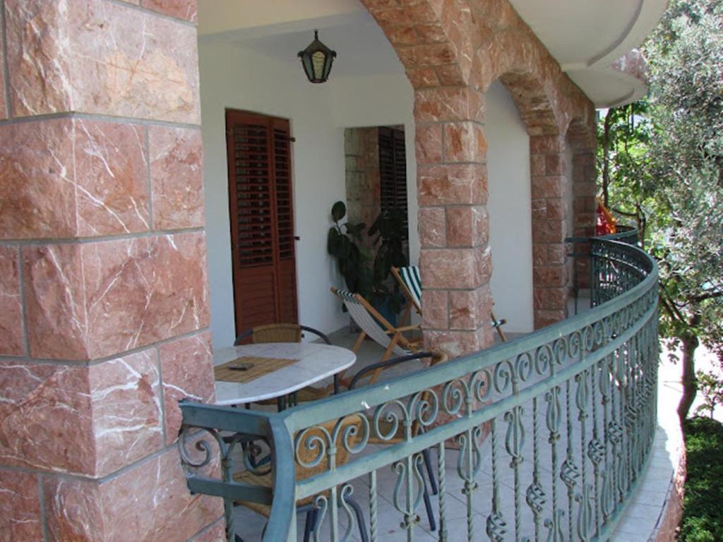 Apartments And Rooms Levantin Inn Sveti Stefan Ruang foto