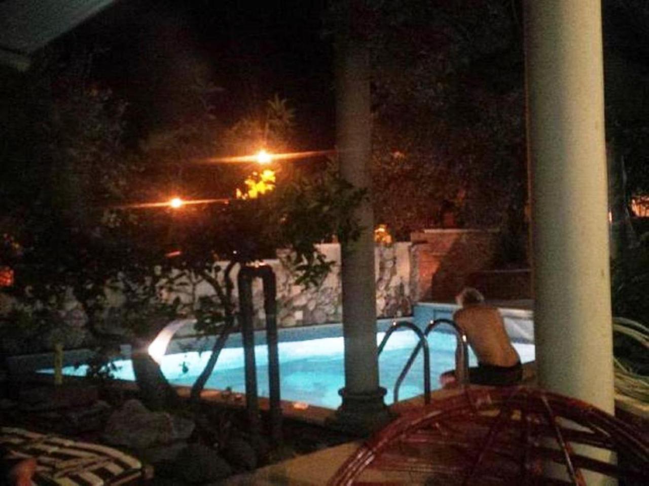 Apartments And Rooms Levantin Inn Sveti Stefan Bagian luar foto