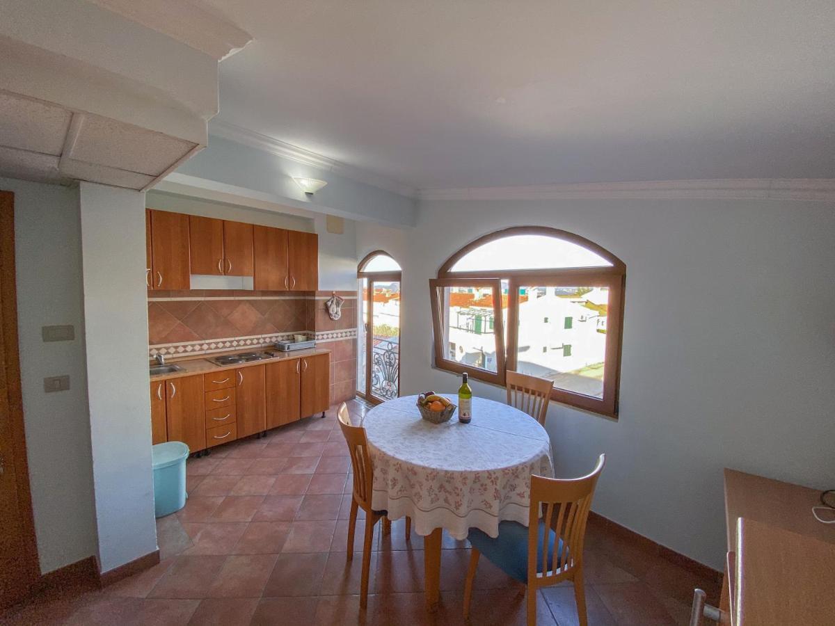 Apartments And Rooms Levantin Inn Sveti Stefan Bagian luar foto